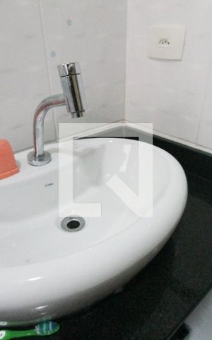 Casa à venda com 300m², 4 quartos e 2 vagasBanheiro