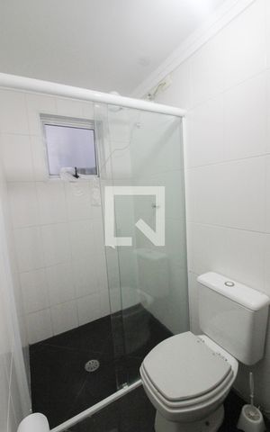 Casa à venda com 300m², 4 quartos e 2 vagasBanheiro de Serviço