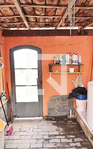 Casa à venda com 198m², 4 quartos e 1 vagaLavanderia