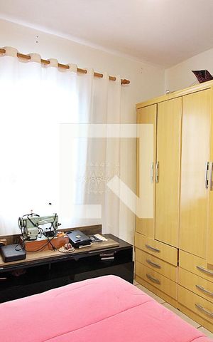 Casa à venda com 198m², 4 quartos e 1 vagaQuarto 2
