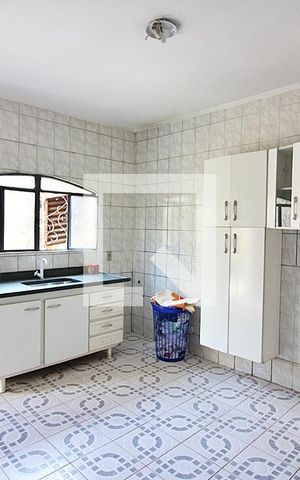 Casa à venda com 198m², 4 quartos e 1 vagaCozinha Edicula