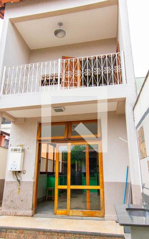Casa à venda com 200m², 4 quartos e 2 vagas Casa à venda com 200m², 4 quartos e 2 vagasQuintal