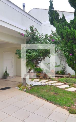 Casa à venda com 240m², 5 quartos e 3 vagasPátio