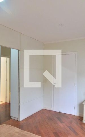 Casa à venda com 240m², 5 quartos e 3 vagasSuíte 2