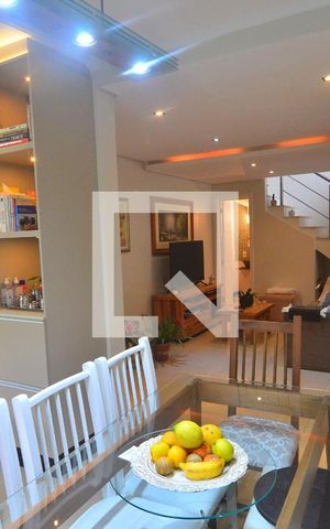 Casa à venda com 240m², 5 quartos e 3 vagasCozinha