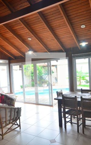 Casa à venda com 240m², 5 quartos e 3 vagasEspaço gourmet