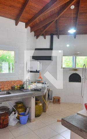 Casa à venda com 240m², 5 quartos e 3 vagasEspaço gourmet
