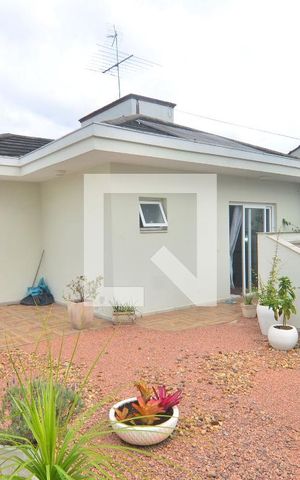 Casa à venda com 240m², 5 quartos e 3 vagasTerraço