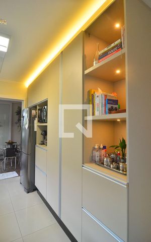 Casa à venda com 240m², 5 quartos e 3 vagasCozinha