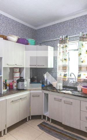 Casa à venda com 187m², 4 quartos e 2 vagas Casa à venda com 187m², 4 quartos e 2 vagasCozinha - casa 2