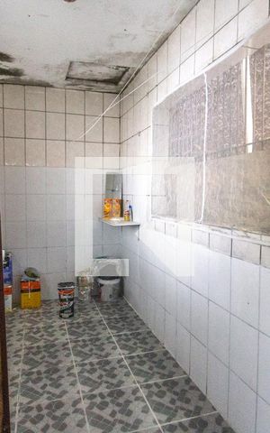 Casa à venda com 187m², 4 quartos e 2 vagas Casa à venda com 187m², 4 quartos e 2 vagasÁrea de serviço - casa 1