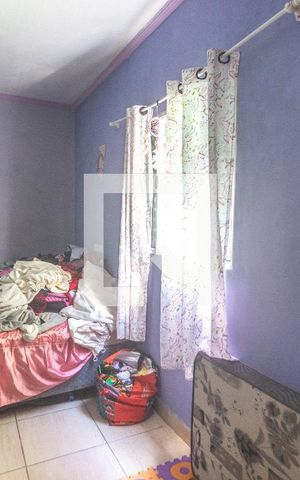 Casa à venda com 187m², 4 quartos e 2 vagas Casa à venda com 187m², 4 quartos e 2 vagasQuarto - casa 2