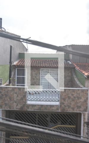 Casa à venda com 187m², 4 quartos e 2 vagas Casa à venda com 187m², 4 quartos e 2 vagasVista varanda