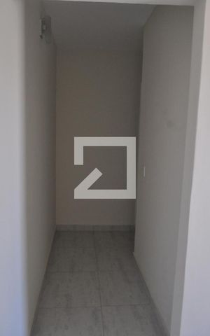 Casa para alugar com 250m², 4 quartos e 2 vagasCorredor