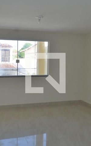 Casa para alugar com 250m², 4 quartos e 2 vagasSala