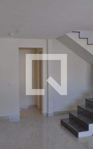 Casa para alugar com 250m², 4 quartos e 2 vagasSala 