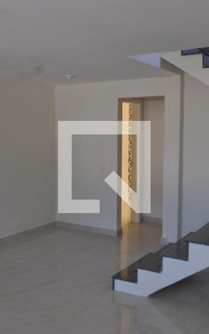 Casa para alugar com 250m², 4 quartos e 2 vagasSala 