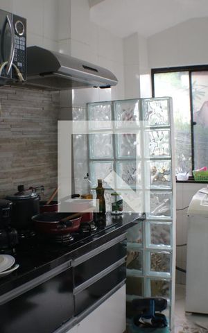 Apartamento à venda com 65m², 2 quartos e 1 vagaCozinha e Área de Serviço