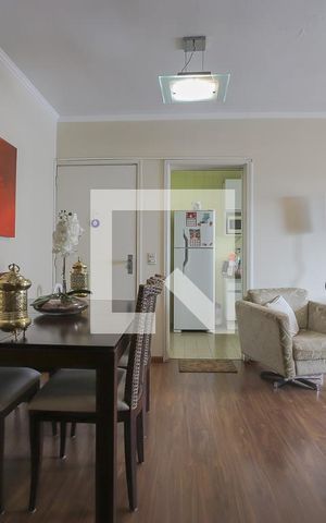Apartamento à venda com 185m², 3 quartos e 1 vaga Apartamento à venda com 185m², 3 quartos e 1 vagaSala