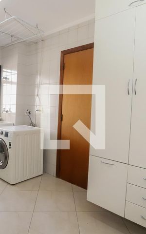 Apartamento à venda com 248m², 4 quartos e 3 vagasÁrea de Serviço
