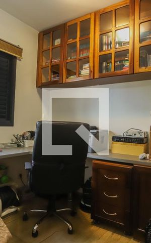 Apartamento à venda com 248m², 4 quartos e 3 vagasEscritório