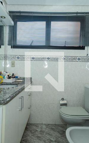 Apartamento à venda com 248m², 4 quartos e 3 vagasBanheiro do Quarto 3