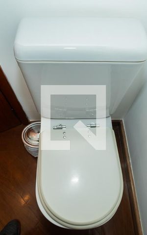 Apartamento à venda com 248m², 4 quartos e 3 vagasBanheiro