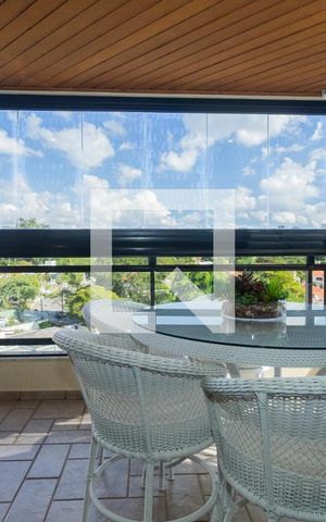 Apartamento à venda com 248m², 4 quartos e 3 vagasVaranda