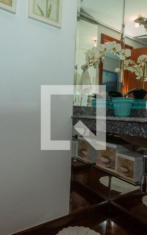 Apartamento à venda com 248m², 4 quartos e 3 vagasBanheiro