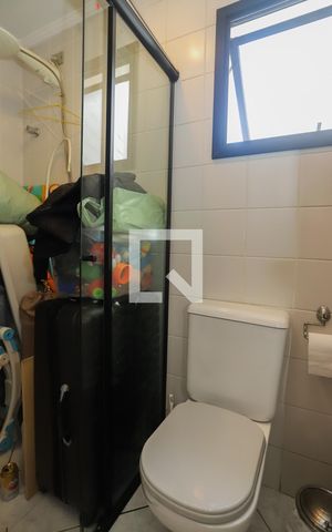 Apartamento à venda com 248m², 4 quartos e 3 vagasBanheiro de Serviço