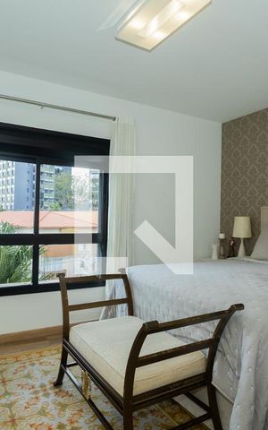 Apartamento à venda com 248m², 4 quartos e 3 vagasQuarto 4 - Suíte