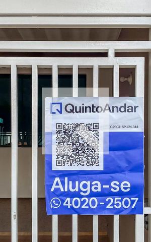 Casa para alugar com 100m², 2 quartos e 2 vagas Casa para alugar com 100m², 2 quartos e 2 vagasPlaca Instalada na Fachada