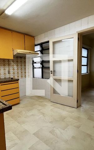 Apartamento à venda com 240m², 4 quartos e 1 vagaCozinha