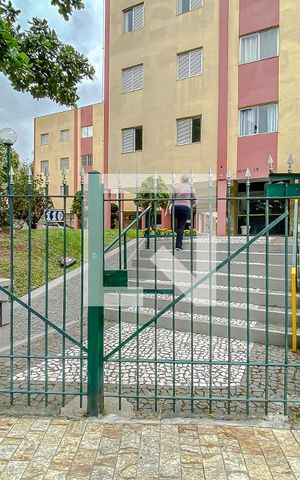 Apartamento à venda com 75m², 2 quartos e 1 vagaFachada