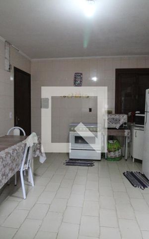 Casa à venda com 200m², 3 quartos e 3 vagasCozinha