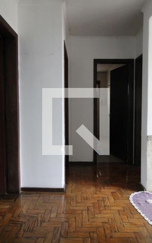 Casa à venda com 200m², 3 quartos e 3 vagasCorredor