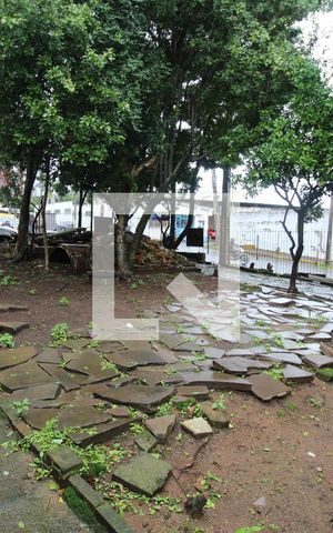 Casa à venda com 200m², 3 quartos e 3 vagasPátio