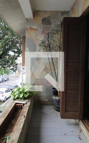 Casa à venda com 200m², 3 quartos e 3 vagasSacada