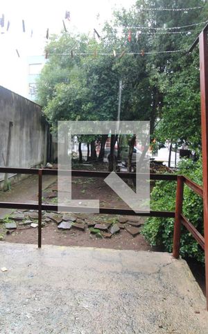 Casa à venda com 200m², 3 quartos e 3 vagasPátio