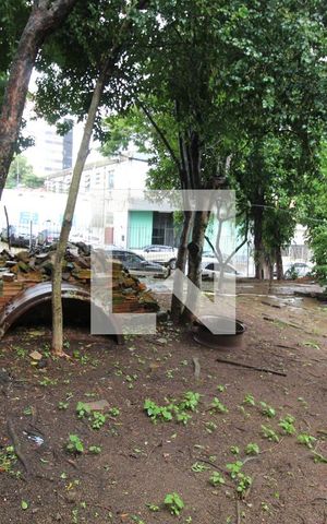 Casa à venda com 200m², 3 quartos e 3 vagasPátio