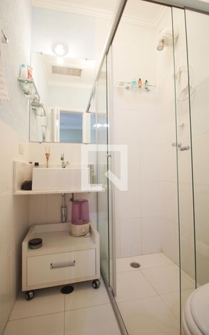 Casa à venda com 155m², 3 quartos e 3 vagasBanheiro da suíte 1