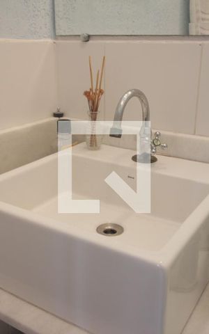 Casa à venda com 155m², 3 quartos e 3 vagasPia