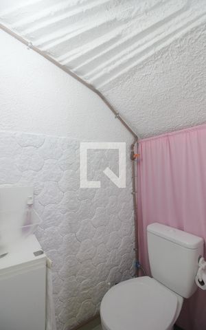 Casa à venda com 155m², 3 quartos e 3 vagasBanheiro de Serviço