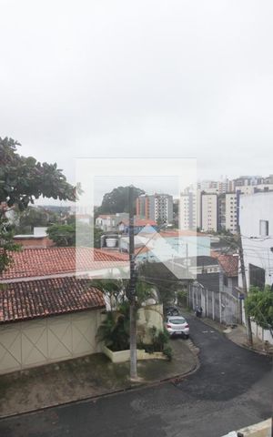 Casa à venda com 155m², 3 quartos e 3 vagasVista da suíte 2