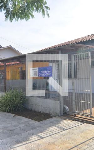 Casa à venda com 150m², 3 quartos e 3 vagasFachada