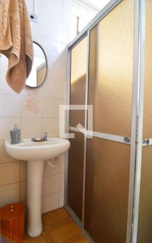 Casa à venda com 150m², 3 quartos e 3 vagasBanheiro de serviço