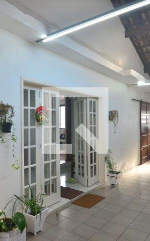 Casa à venda com 150m², 3 quartos e 3 vagasGaragem