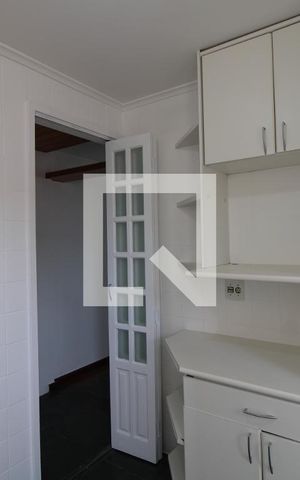 Apartamento à venda com 78m², 2 quartos e 1 vagaCozinha