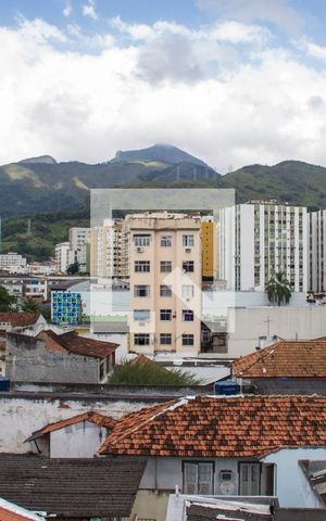 Apartamento à venda com 107m², 3 quartos e 1 vagaSala - Varanda - Vista