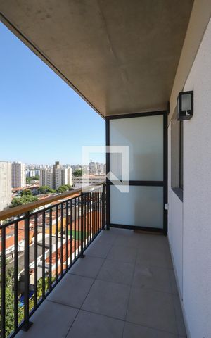 Studio à venda com 33m², 1 quarto e sem vaga Studio à venda com 33m², 1 quarto e sem vagaVaranda